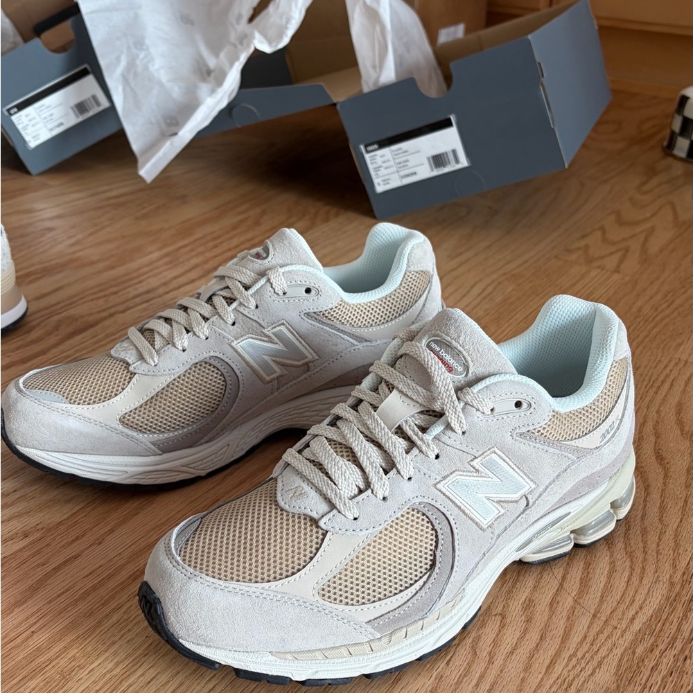 New Balance Athletic Shoes 2002R